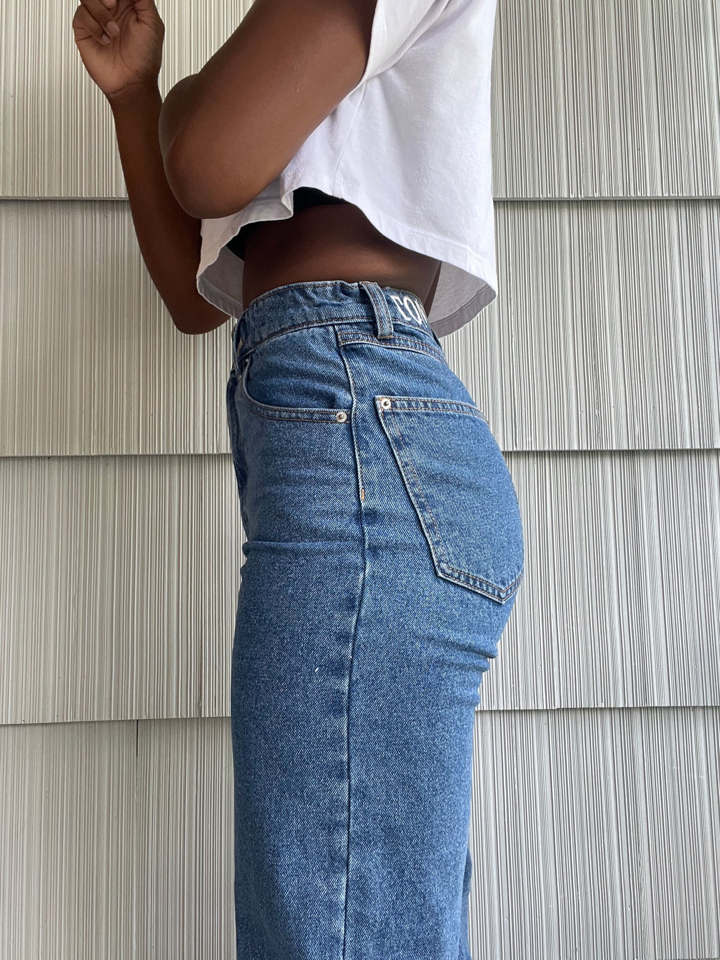 MESSY ADJUSTABLE JEANS